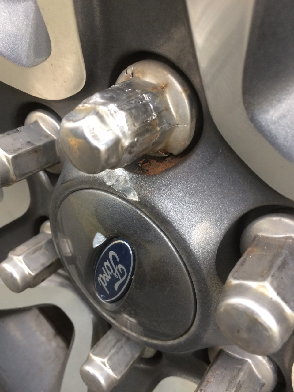 Stripped lug nut removal in Miami and Broward Counties