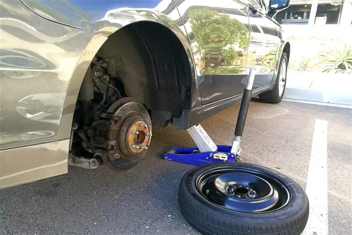 Mobile tire patching and plug service in Doral, FL