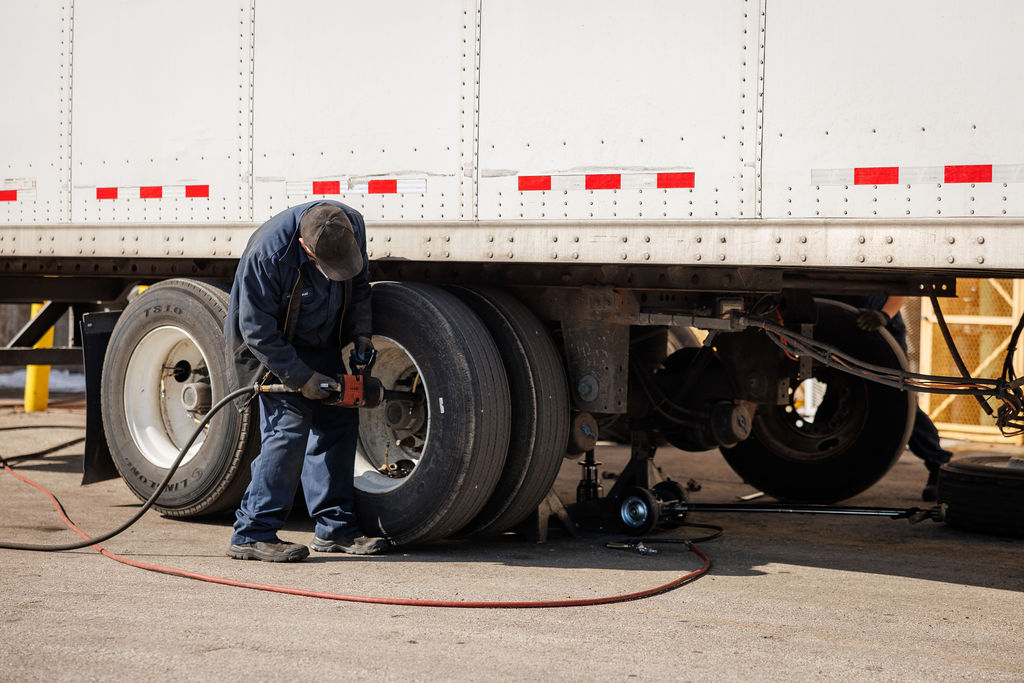 Box truck tire repair and replacement in South Florida